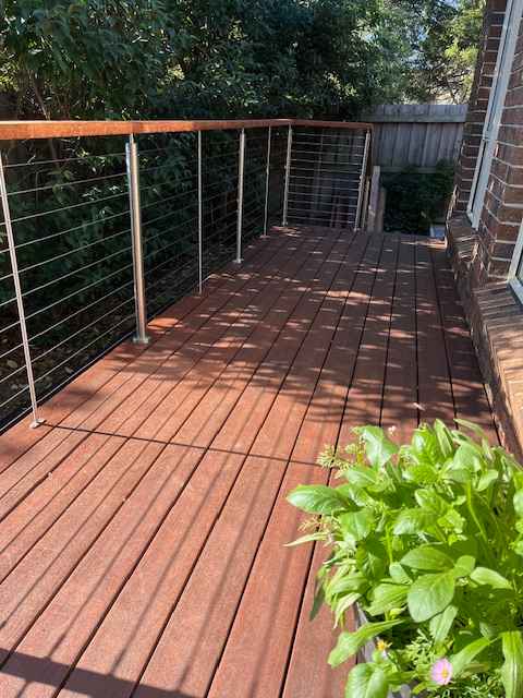 Standard round stainless satin posts wire balustrade deck installation